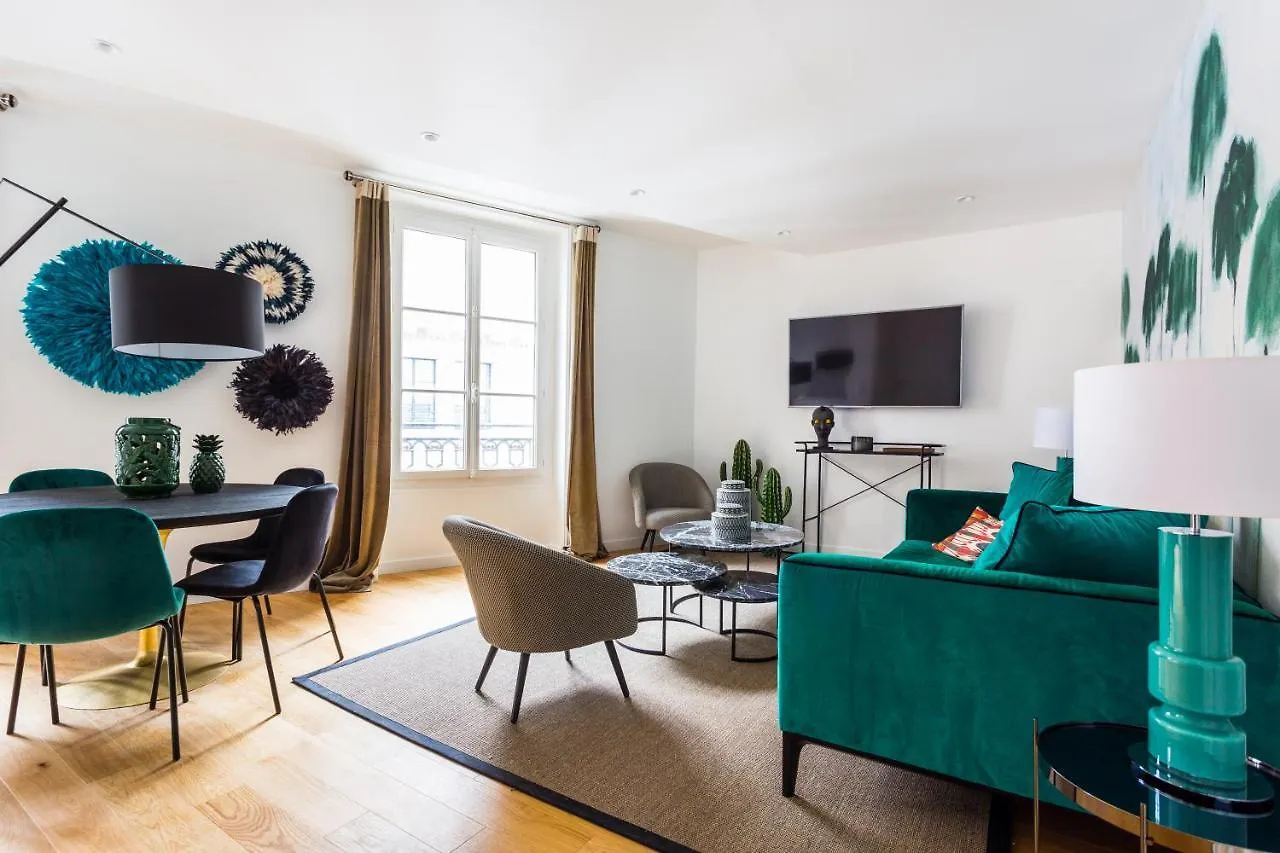 Spacious - 3br-6p - Champs Elysees 아파트 파리